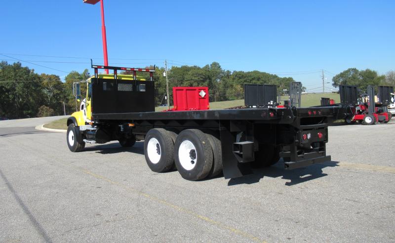 2005 Mack CV713 - 3