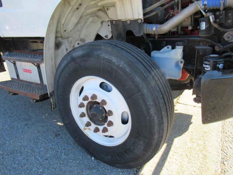 2018 Freightliner BUSINESS CLASS M2 106 - 18