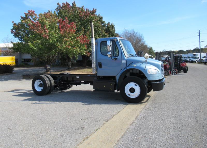 2015 Freightliner BUSINESS CLASS M2 106 - 6