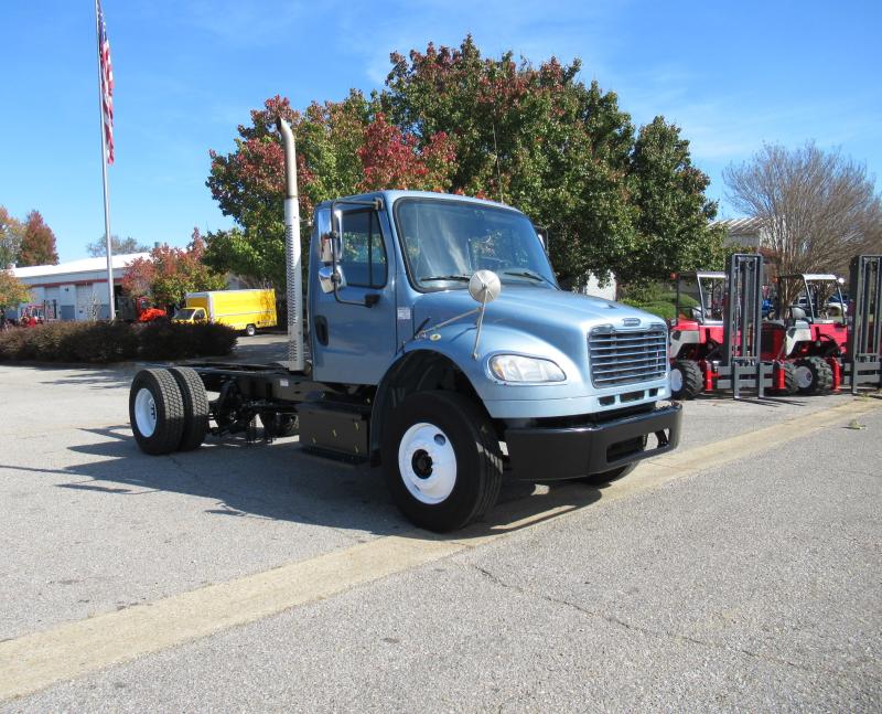 2015 Freightliner BUSINESS CLASS M2 106 - 7