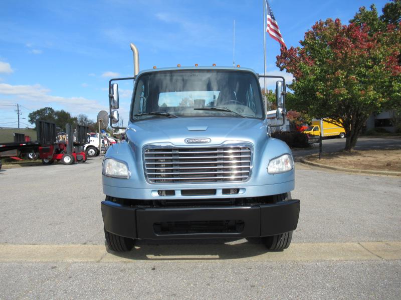 2015 Freightliner BUSINESS CLASS M2 106 - 8