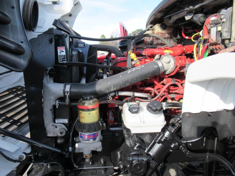 2018 Freightliner BUSINESS CLASS M2 106 - 18