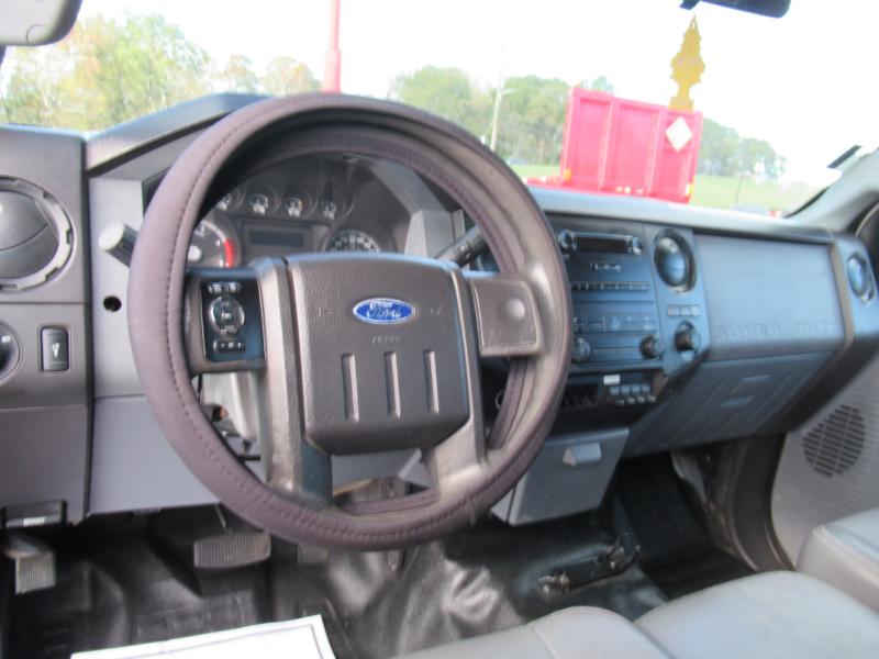 2014 Ford F550 - 8