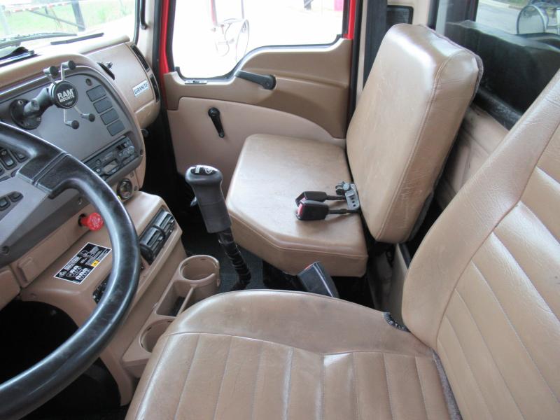 2007 Mack CV713 - 7