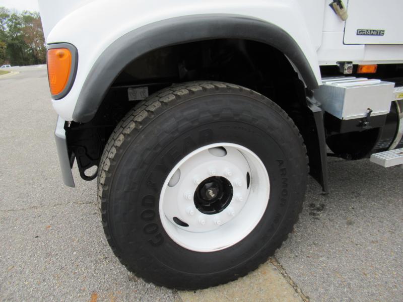 2007 Mack CV713 - 11