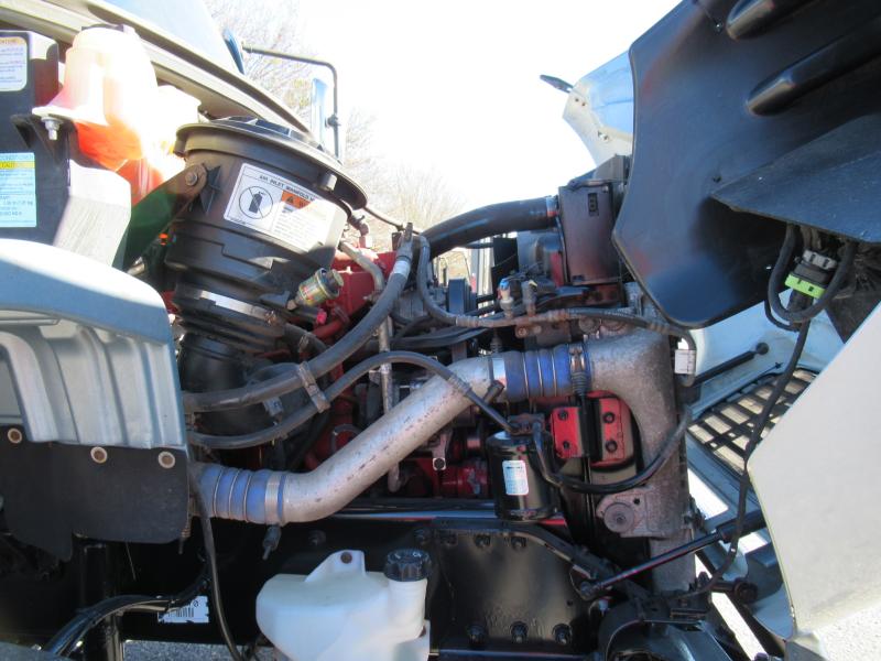 2016 Freightliner BUSINESS CLASS M2 106 - 17