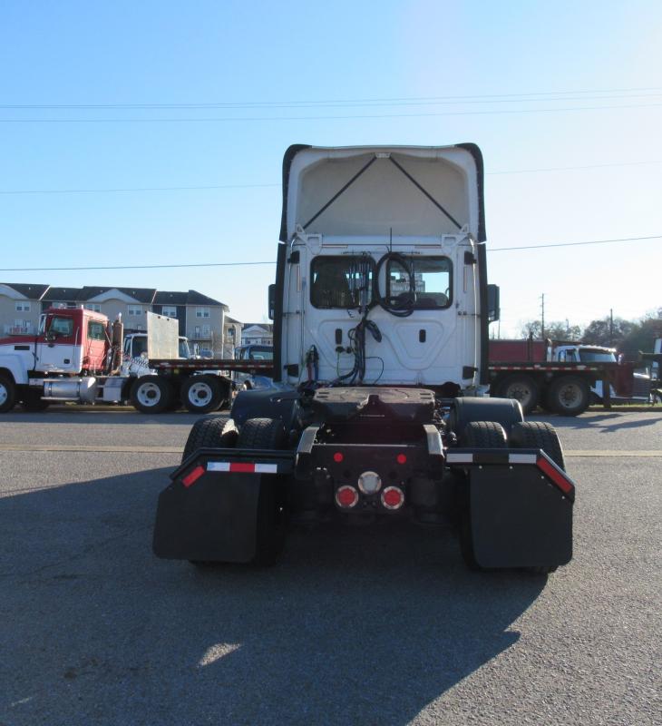 2018 Freightliner CASCADIA - 5