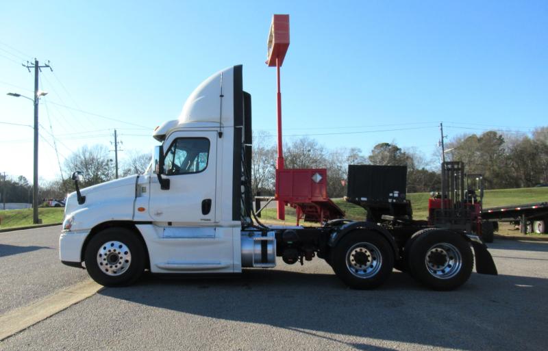 2018 Freightliner CASCADIA - 6