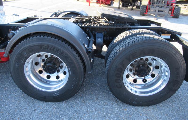 2018 Freightliner CASCADIA - 9