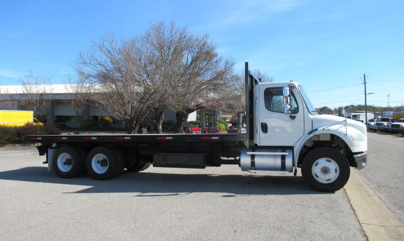 2017 Freightliner M2 106 - 4