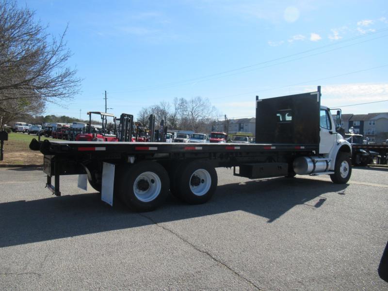 2017 Freightliner M2 106 - 5