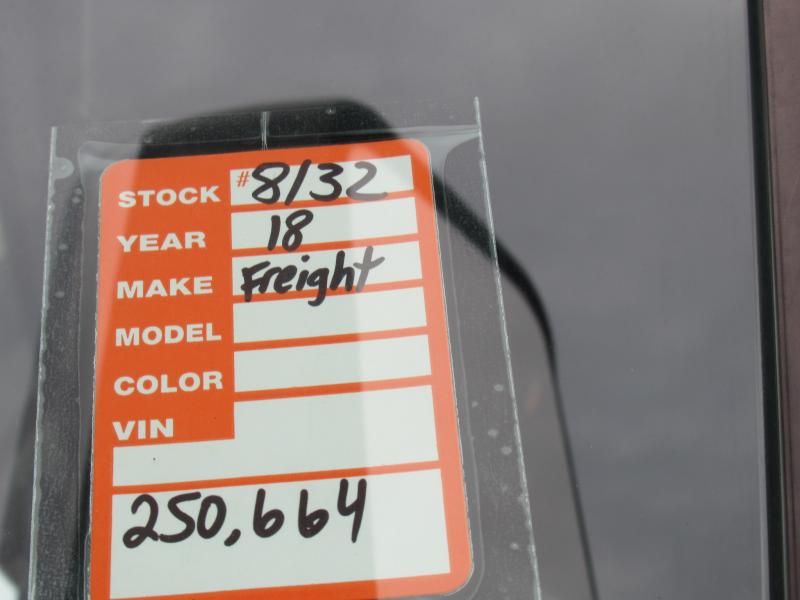 2018 Freightliner CASCADIA - 17