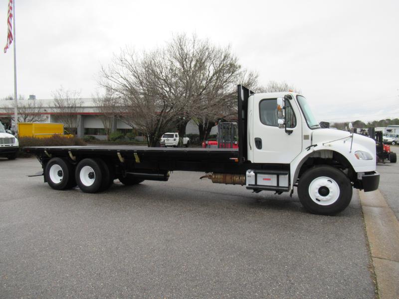 2018 Freightliner BUSINESS CLASS M2 106 - 2