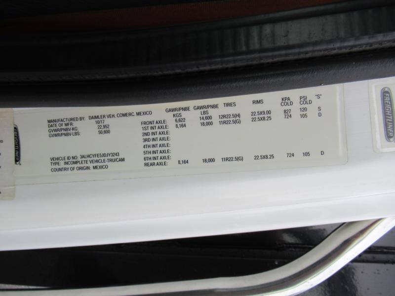 2018 Freightliner BUSINESS CLASS M2 106 - 19