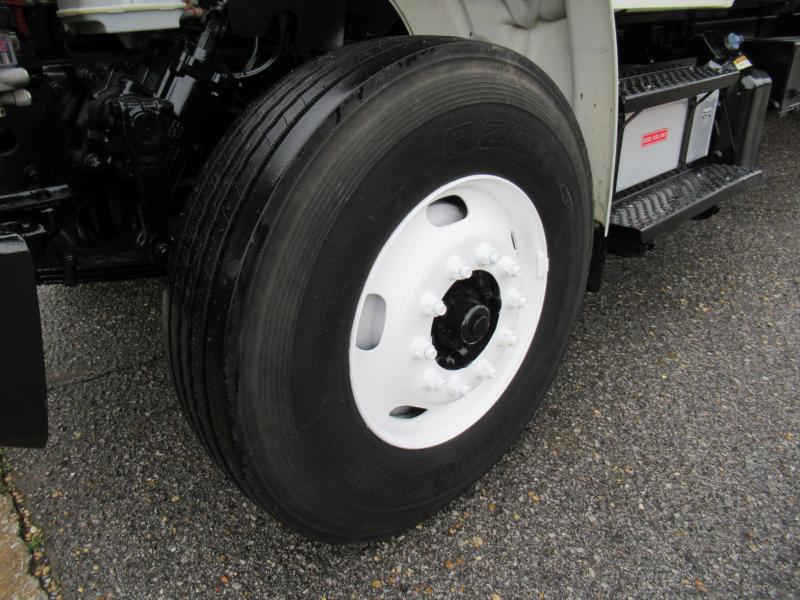 2018 Freightliner BUSINESS CLASS M2 106 - 14