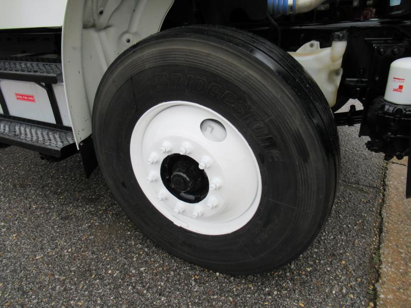 2018 Freightliner BUSINESS CLASS M2 106 - 16