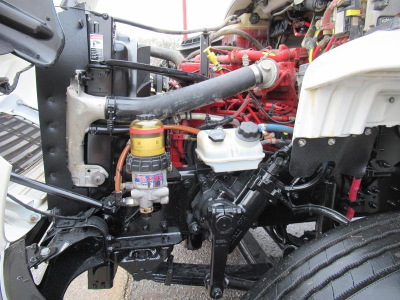 2018 Freightliner BUSINESS CLASS M2 106 - 18