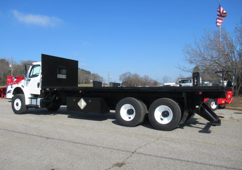 2016 Freightliner BUSINESS CLASS M2 106 - 2