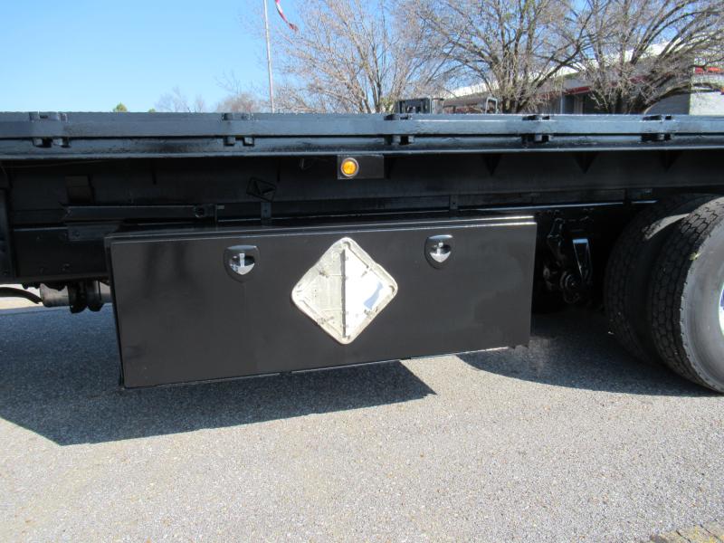 2016 Freightliner BUSINESS CLASS M2 106 - 16