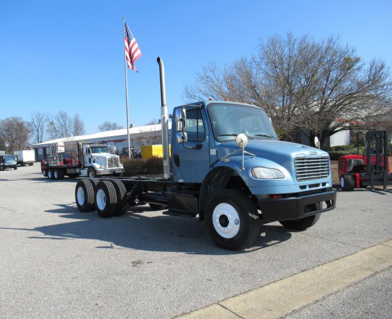 2017 Freightliner BUSINESS CLASS M2 106 - 4
