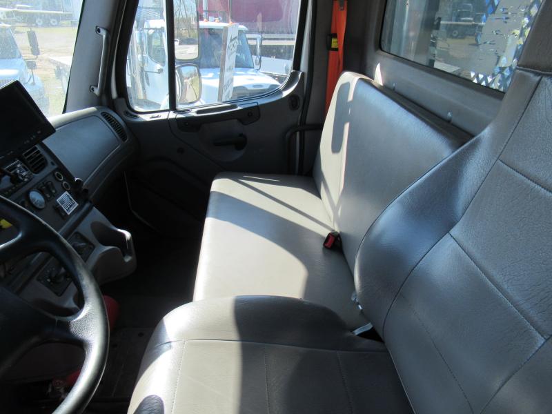 2017 Freightliner BUSINESS CLASS M2 106 - 8