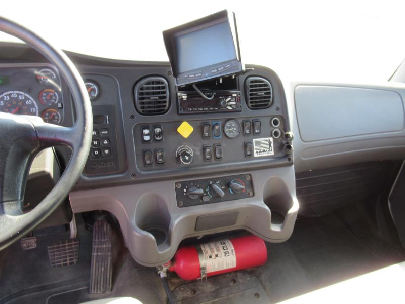 2017 Freightliner BUSINESS CLASS M2 106 - 9
