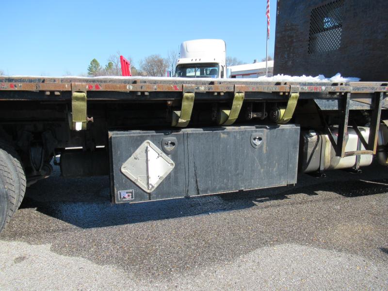 2017 Freightliner BUSINESS CLASS M2 106 - 17