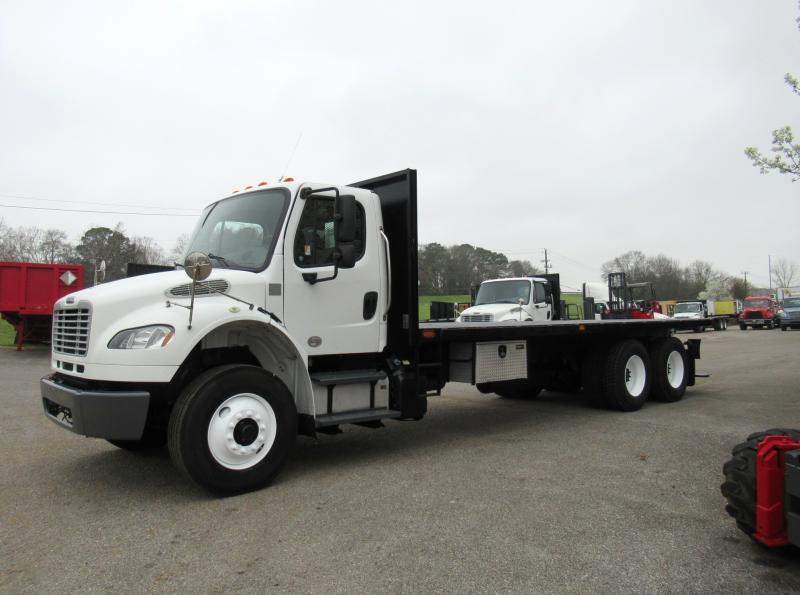 2015 Freightliner BUSINESS CLASS M2 106 - 1