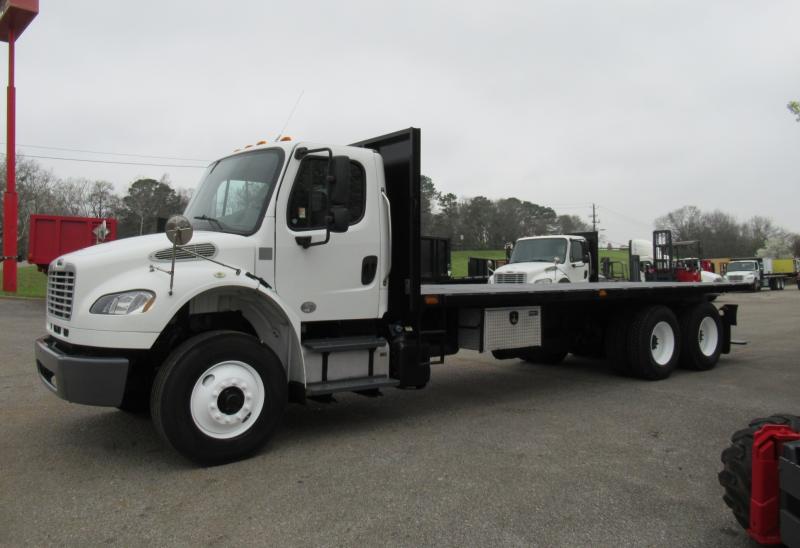 2015 Freightliner BUSINESS CLASS M2 106 - 8