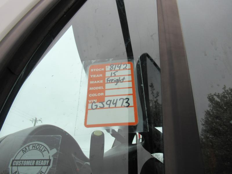 2015 Freightliner BUSINESS CLASS M2 106 - 21