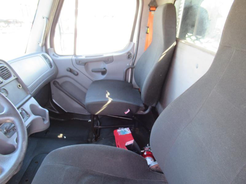 2014 Freightliner BUSINESS CLASS M2 106 - 11