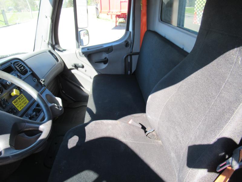 2017 Freightliner BUSINESS CLASS M2 106 - 9