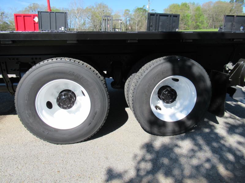 2017 Freightliner BUSINESS CLASS M2 106 - 14