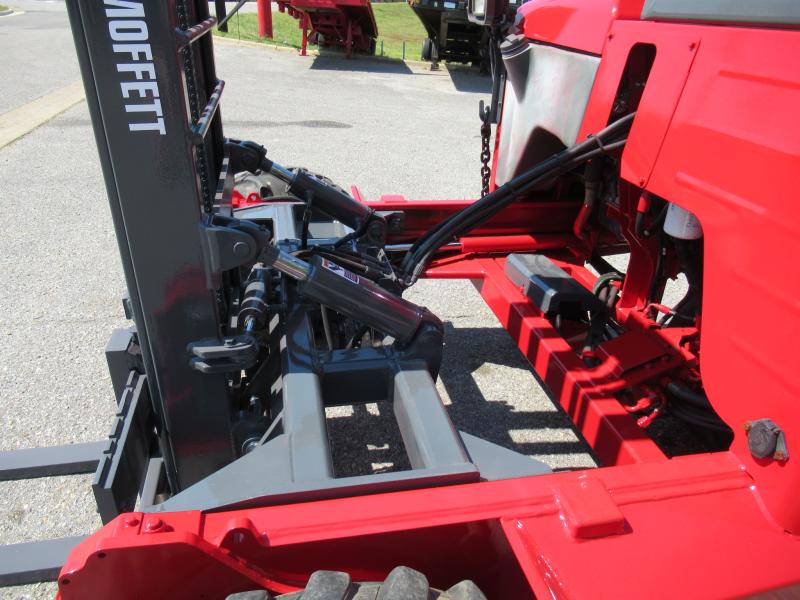 2011 Moffett M55 - 11