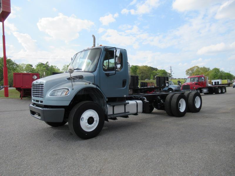 2016 Freightliner BUSINESS CLASS M2 106 - 1