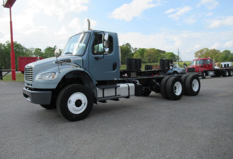 2016 Freightliner BUSINESS CLASS M2 106 - 8