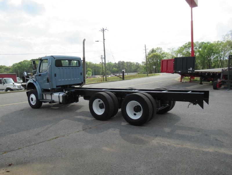 2016 Freightliner BUSINESS CLASS M2 106 - 6