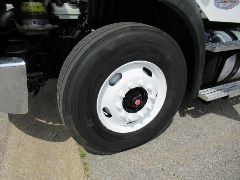 2017 Freightliner BUSINESS CLASS M2 112 - 11