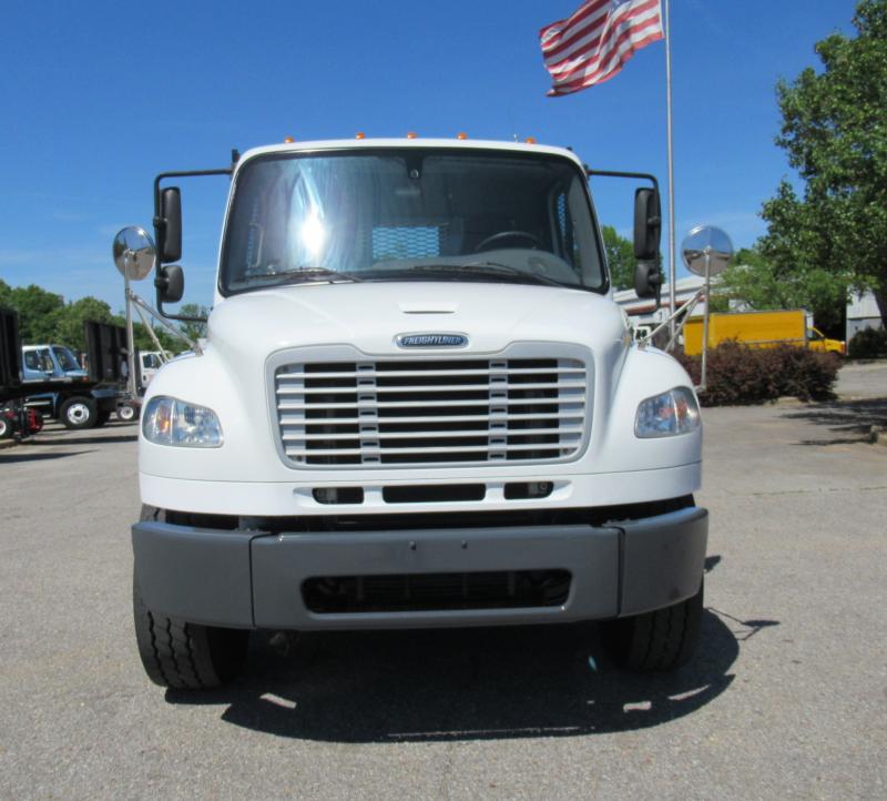 2014 Freightliner BUSINESS CLASS M2 106 - 8