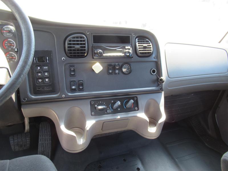 2014 Freightliner BUSINESS CLASS M2 106 - 11