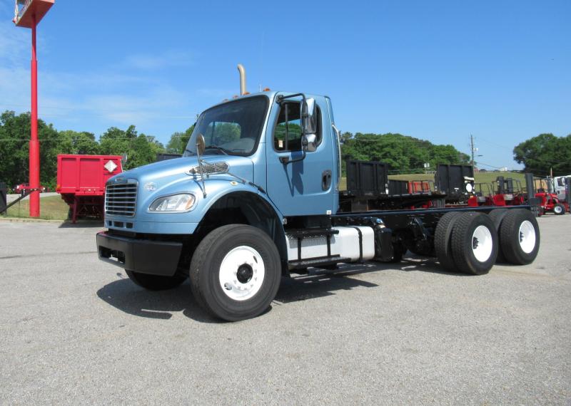 2016 Freightliner BUSINESS CLASS M2 106 - 1