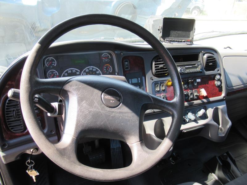 2016 Freightliner BUSINESS CLASS M2 106 - 14