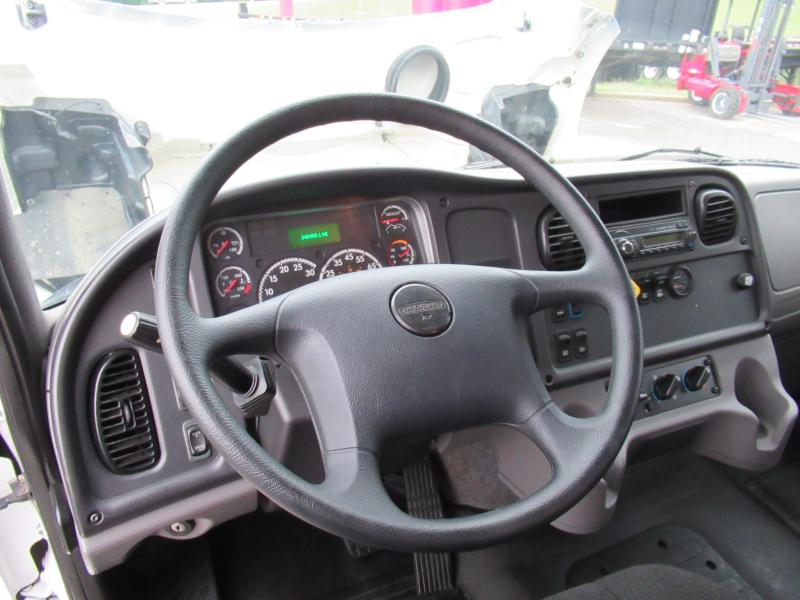 2016 Freightliner BUSINESS CLASS M2 106 - 11
