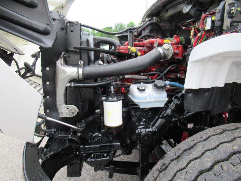 2016 Freightliner BUSINESS CLASS M2 106 - 17