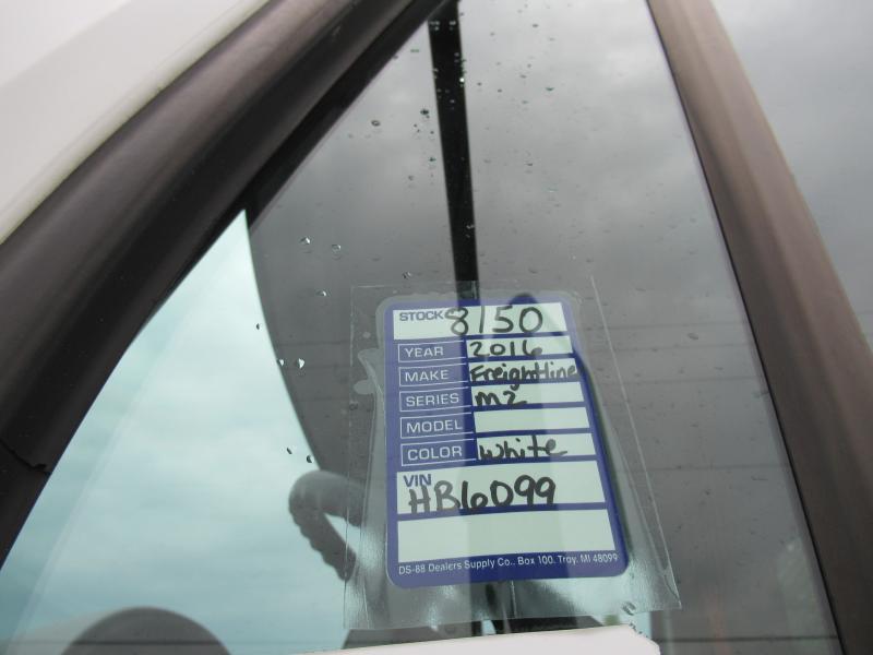 2016 Freightliner BUSINESS CLASS M2 106 - 22